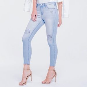 Liverpool Fit Alec Crop Size 2 Stretch Jeans NWT Distressed Light Washed Denim